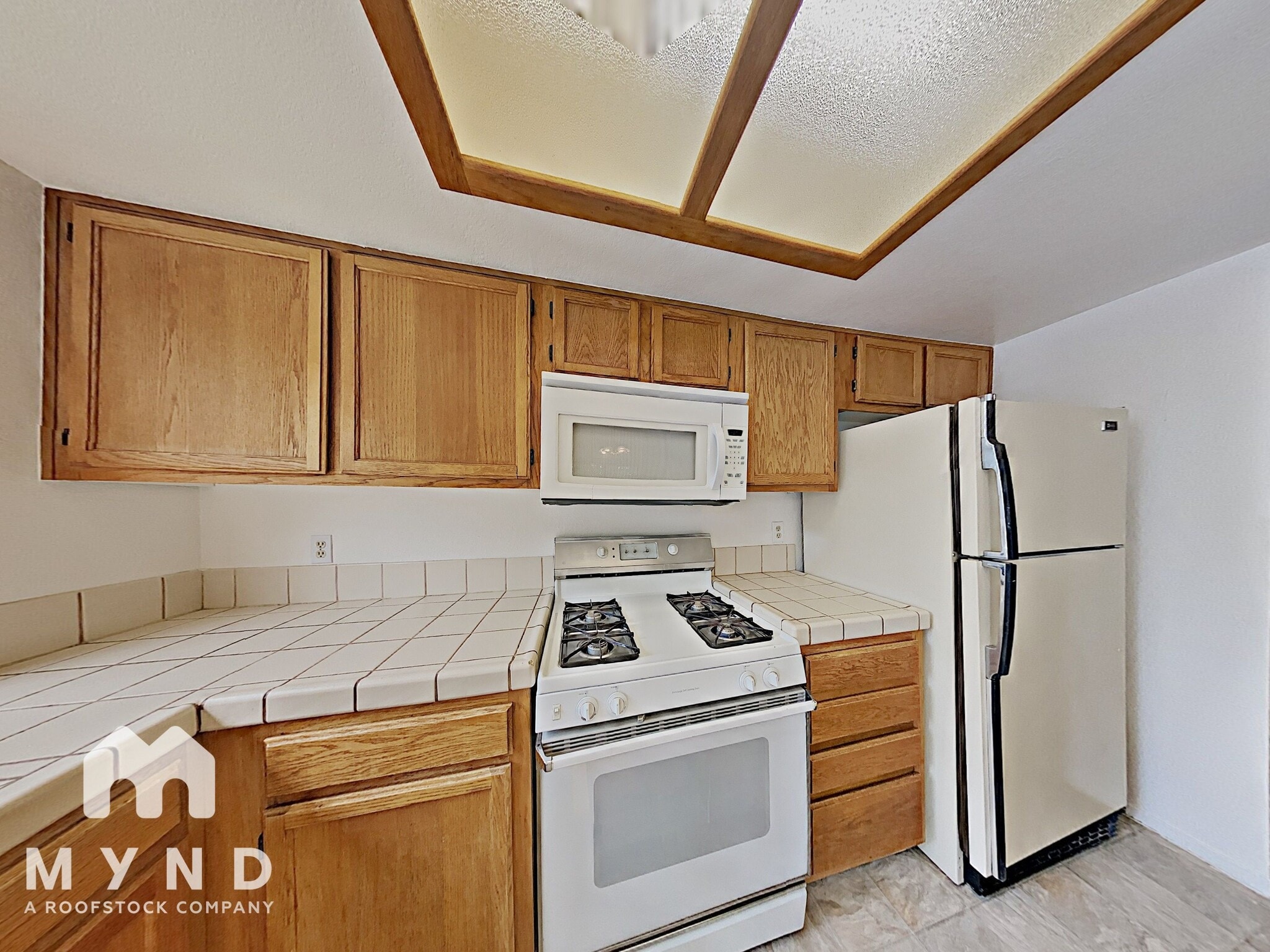 Building Photo - 5922 Shadow Park Dr