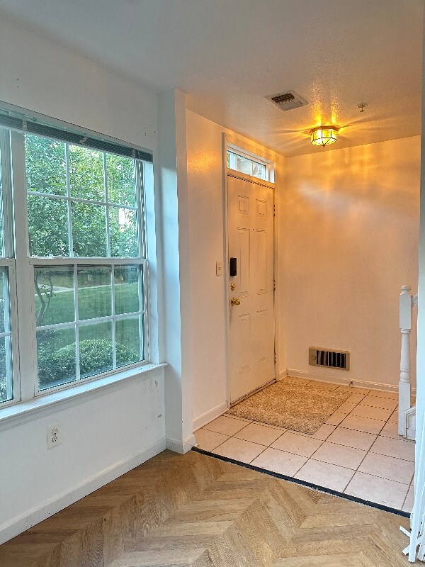Building Photo - 43560 Evergold Terrace