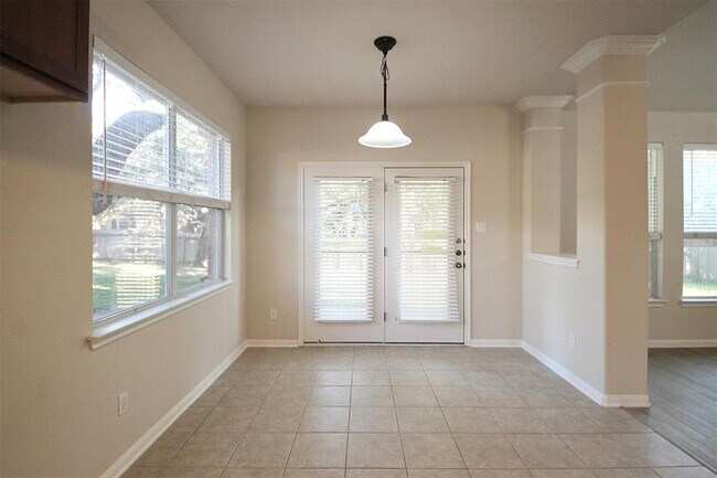 Building Photo - 11401 Barbrook Cove