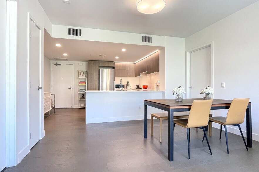 Building Photo - 1300 22nd St