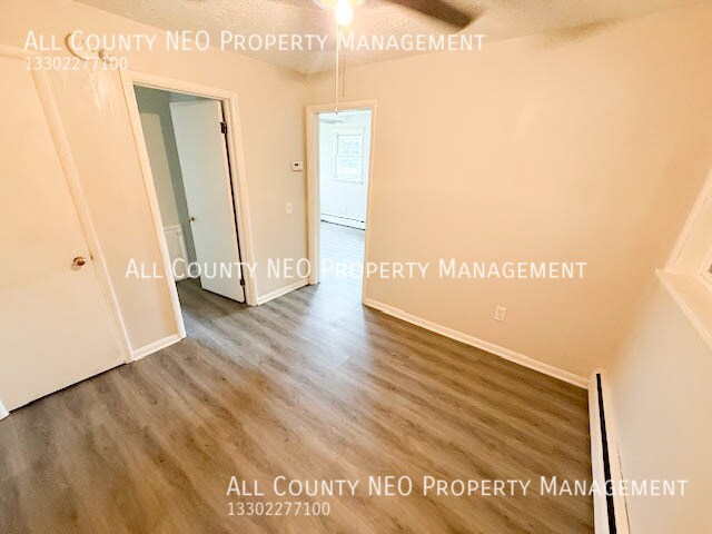 Building Photo - 2116 Market Ave N