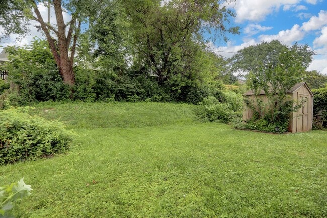 Building Photo - Charming & Upgraded 3BR Home in Arbutus wi...