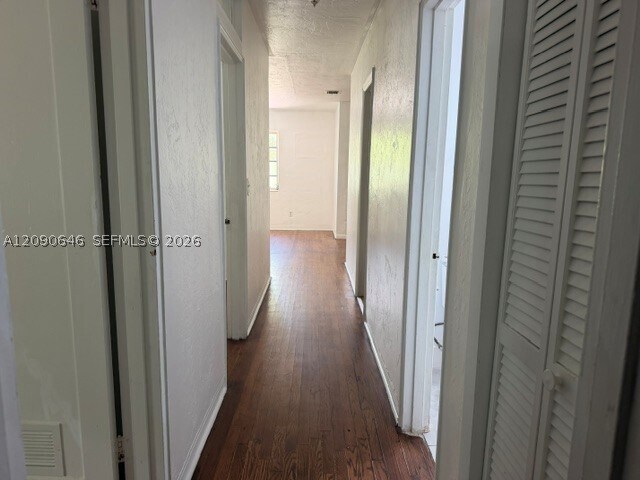 Building Photo - 2725 SW 82nd Ave