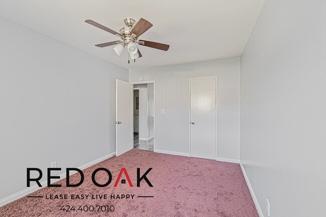 Building Photo - 9210 Somerset Blvd