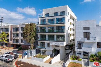 Building Photo - 1822 Overland Ave