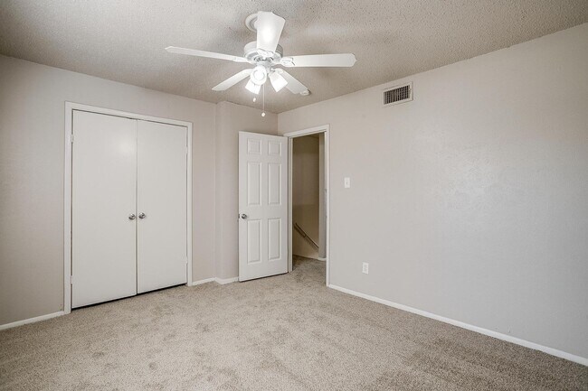 Building Photo - SUMMER SPECIAL!!  $200 OFF FIRST MONTH RENT