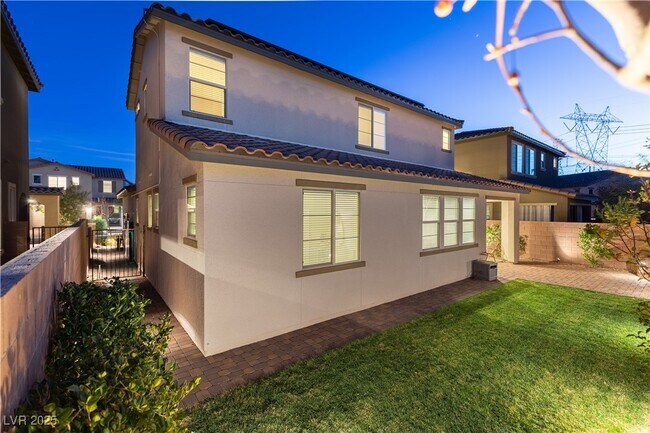Building Photo - 16 Cresta Villa Ct