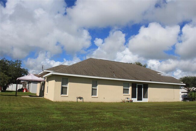Building Photo - 3020 Eagle Crossing Dr