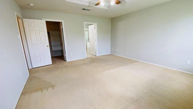 Building Photo - 207 Golden Gate Dr