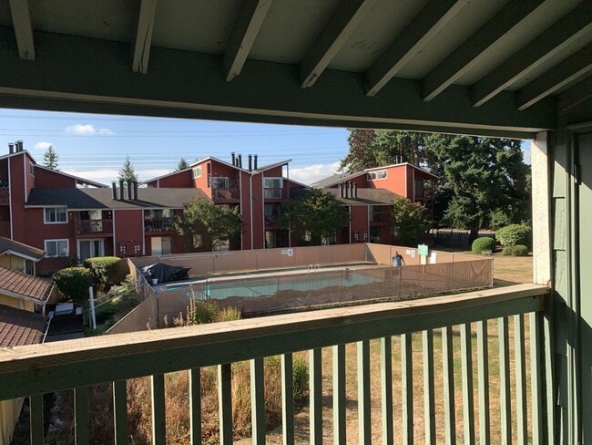 Building Photo - Elegant Auburn Condo 1Bd/1Ba