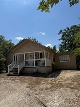 Building Photo - 309 Deen Ave