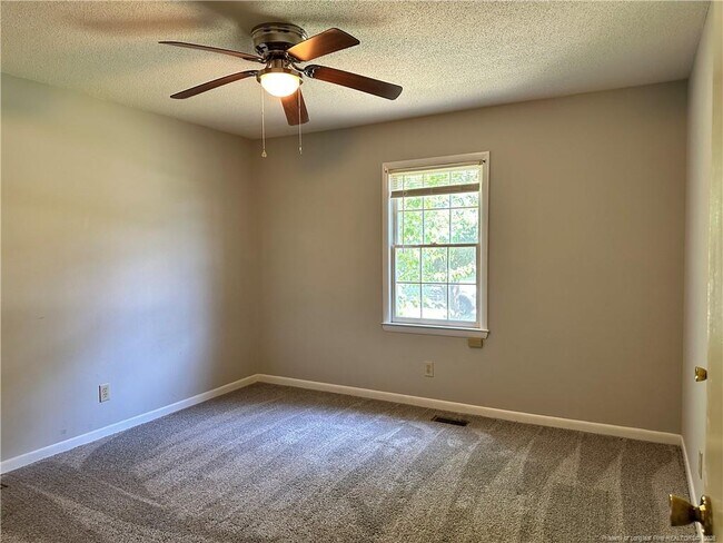 Building Photo - 2052 Windlock Dr