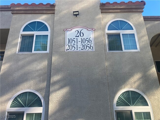 Building Photo - 3145 E Flamingo Rd