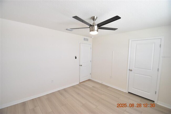 Building Photo - 8075 Broad Pointe Dr