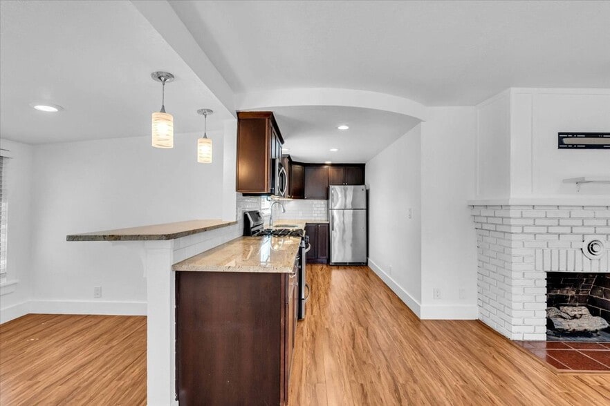 Kitchen - 539 6th St N