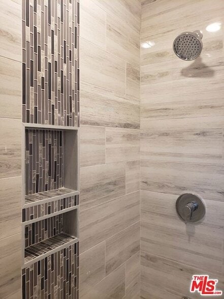 Building Photo - 3515 Lifur Ave