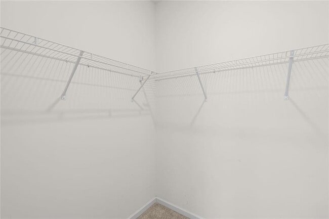 Building Photo - 166 Champlain Rd