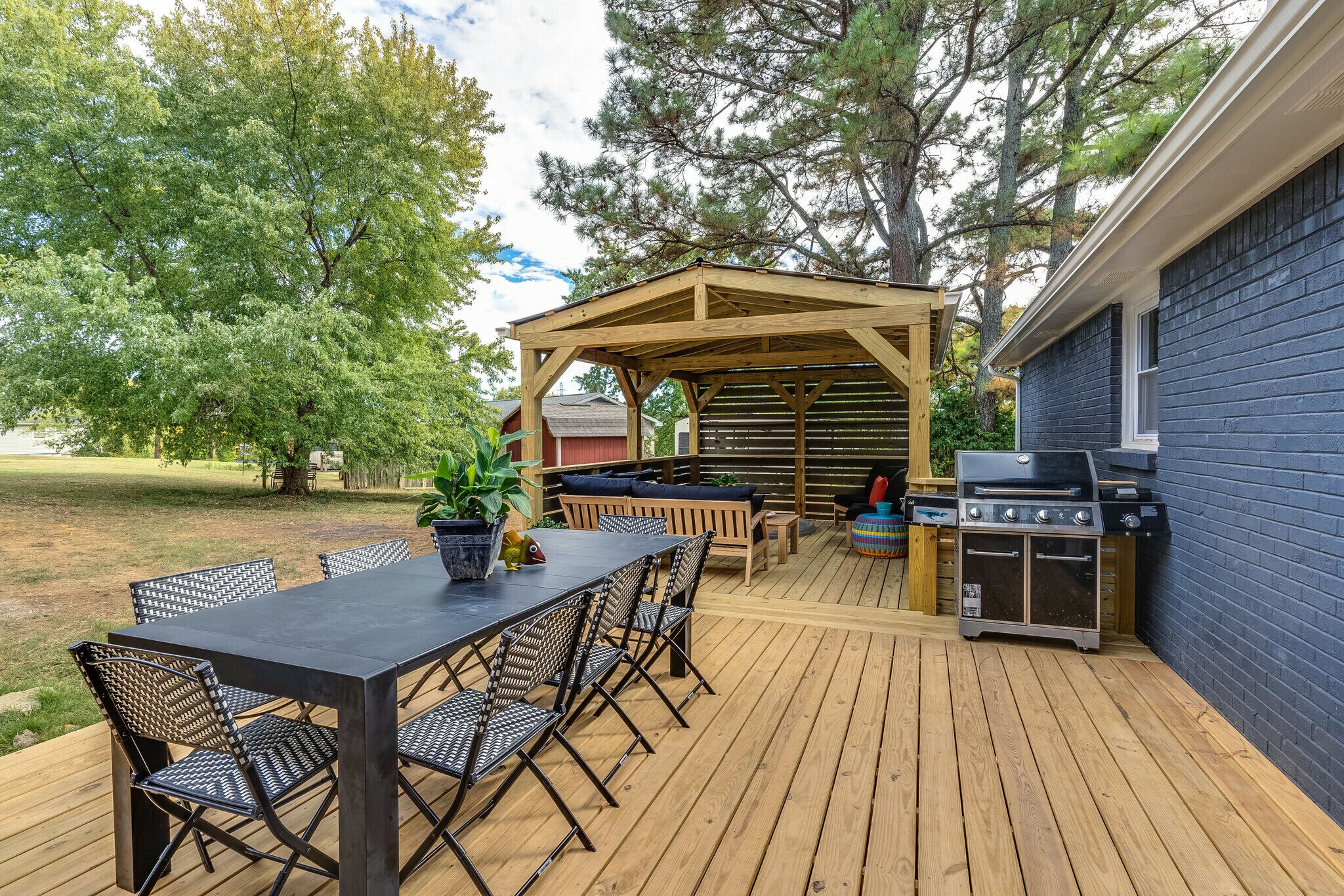 Building Photo - 121 Dennis Rd