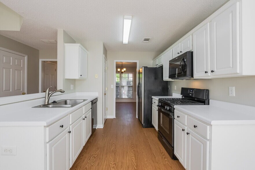 Building Photo - 421 Citronelle Dr
