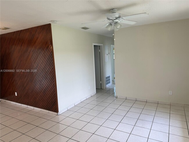 Building Photo - 10375 SW 152nd Terrace