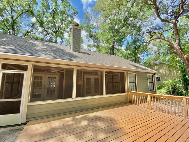 Building Photo - Charming 4BR Home in Haile Plantation with...