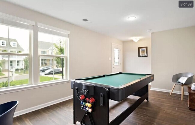 Building Photo - 16621 Gossamer Dr