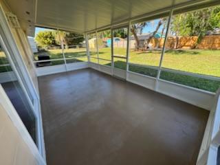 Building Photo - 3015 Sabal Palm Dr