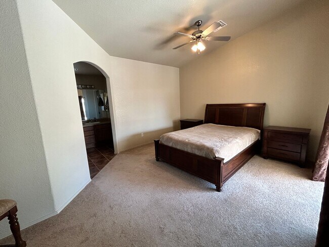 Building Photo - 12620 S Driftwood Dr