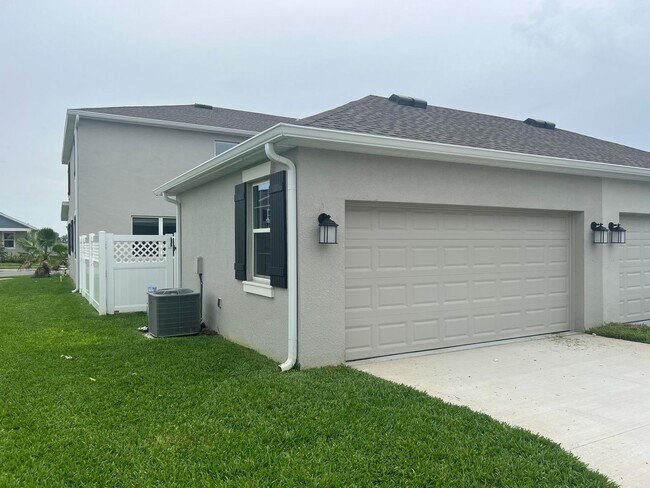 Building Photo - BEAUTIFUL NEW CONSTRUCTION 3 BEDROOM 2.5 B...
