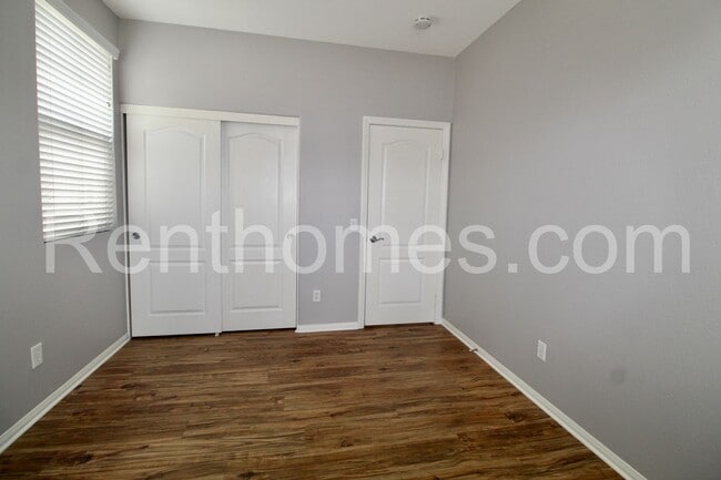 Building Photo - 2119 Palo Alto Dr