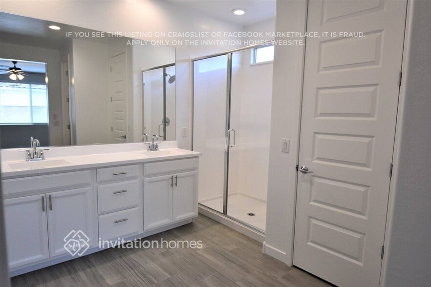 Building Photo - 19978 W Turney Ave