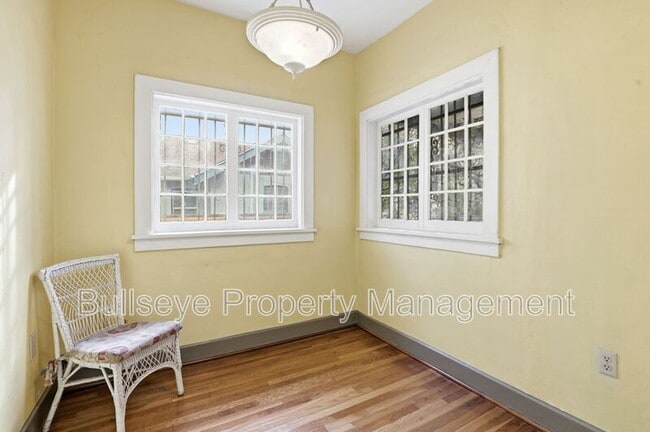 Building Photo - 718 W Roosevelt St