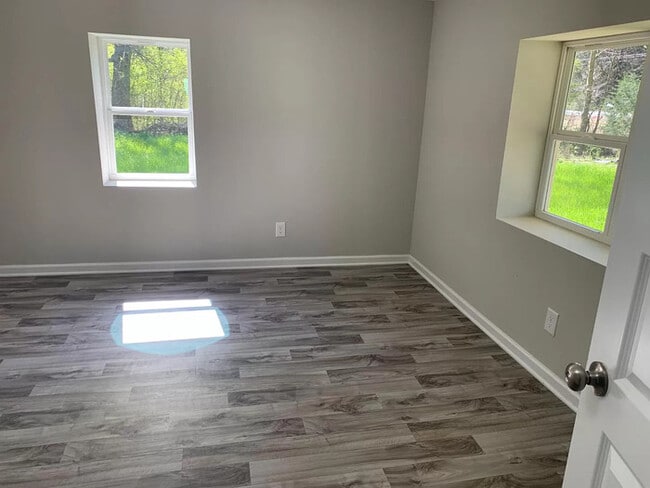 Building Photo - 2338 Pope Ave.