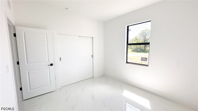 Building Photo - 721 Bering Ave S