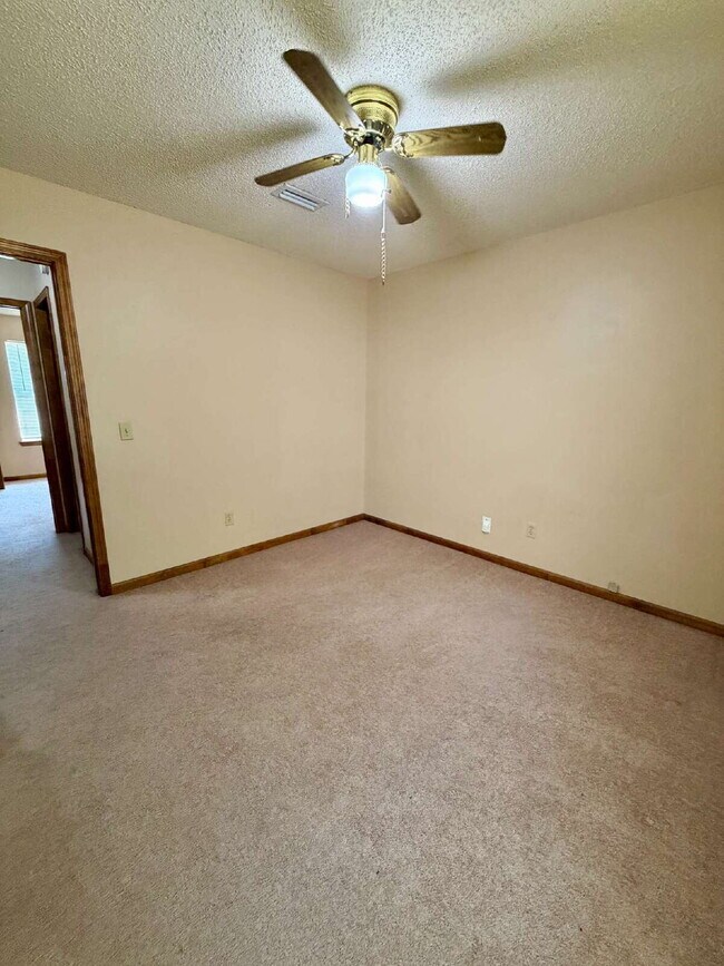 Building Photo - Home available FOR RENT in Daleville, AL