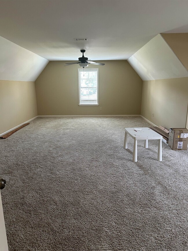 Building Photo - 9328 Owl Hill Dr