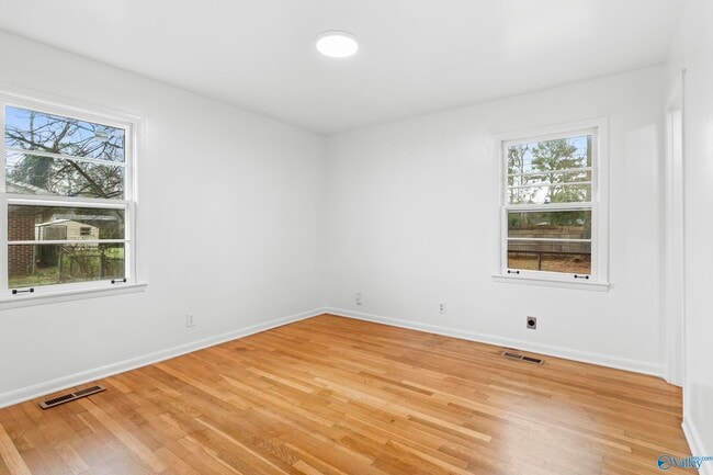 Building Photo - 3608 Northwest Crestmore Avenue