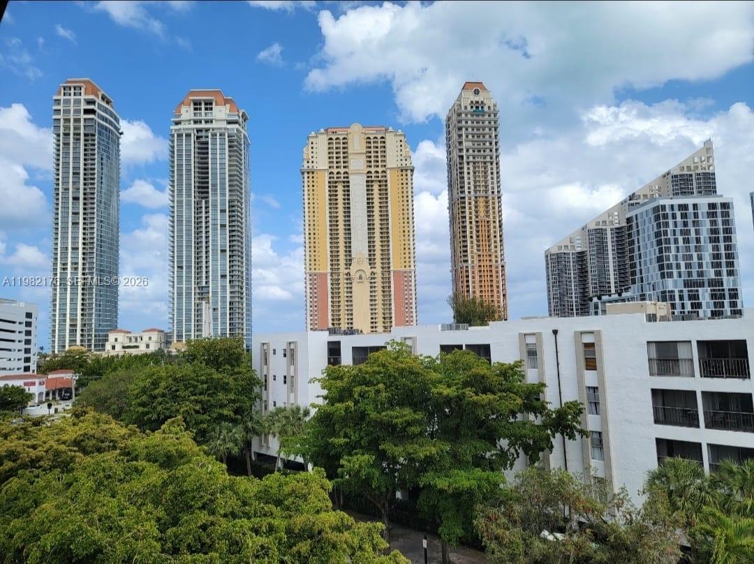 Building Photo - 200 177th Dr