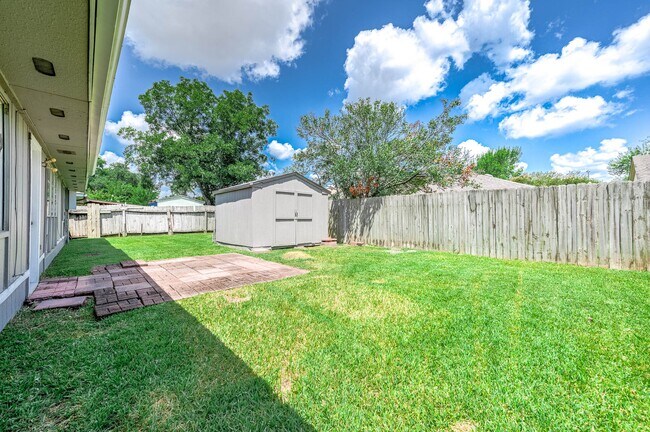 Building Photo - 13402 Tara Oak Dr