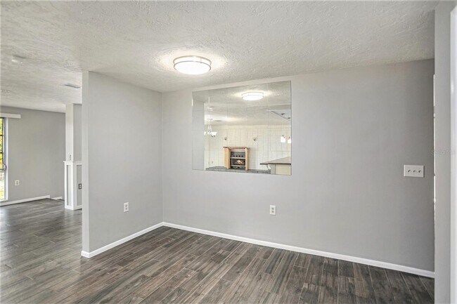 Building Photo - 1109 E Boyer St