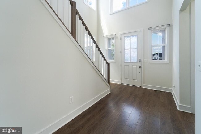 Building Photo - 41935 Spring Air Dr