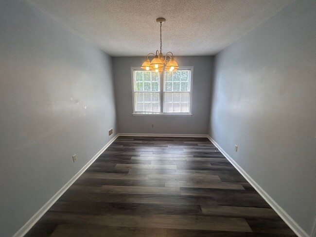 Building Photo - 715-B Montague, Columbia, SC 29209