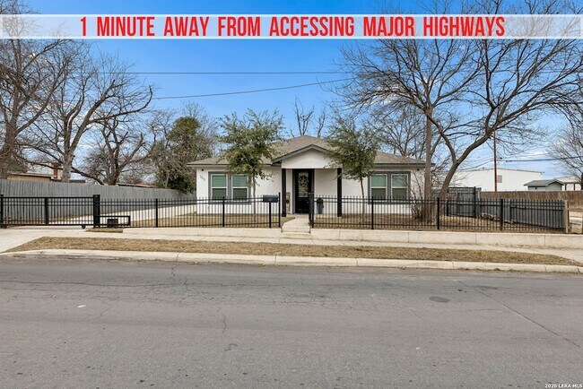 Building Photo - 303 Pendleton Ave