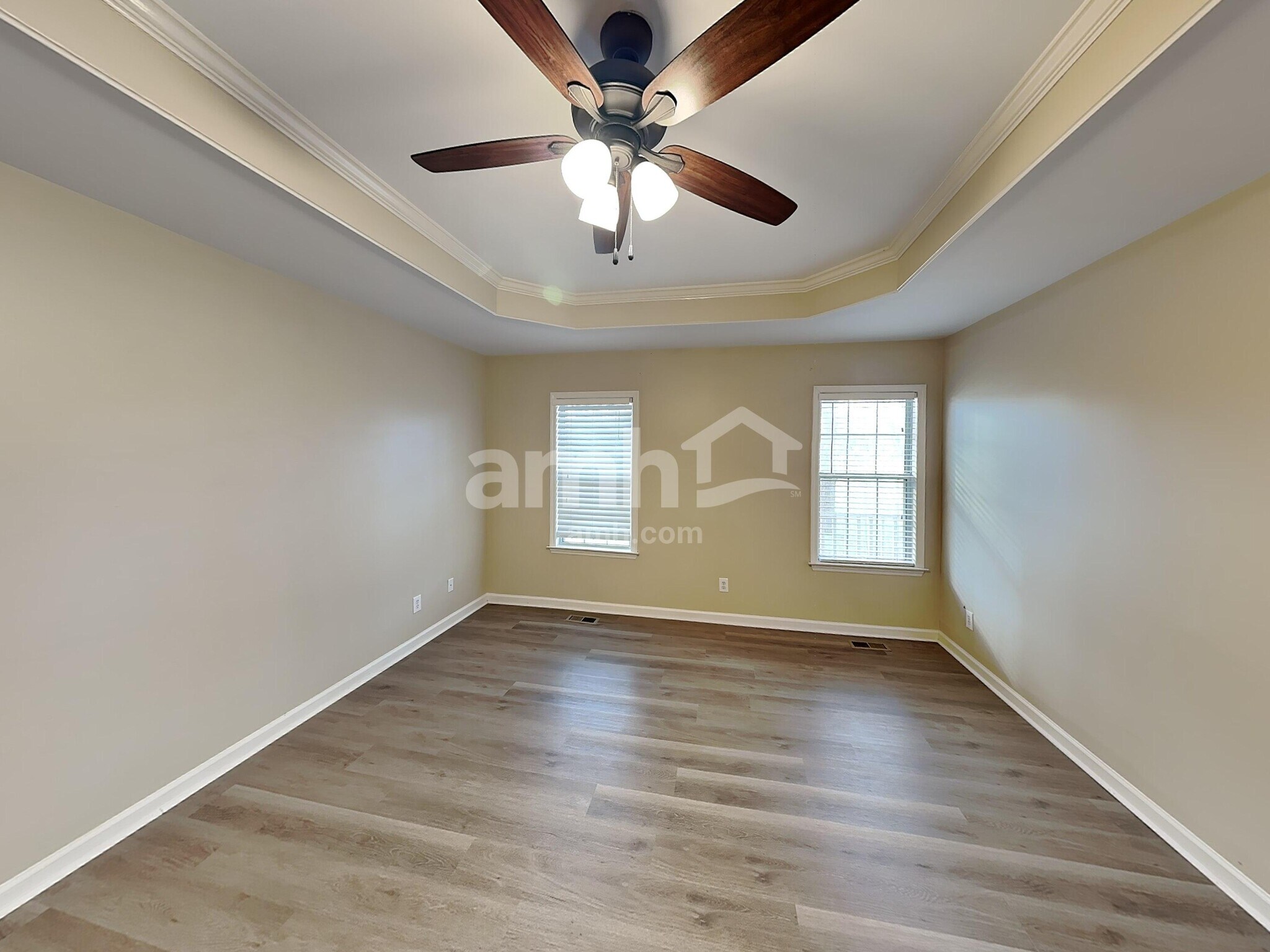 Building Photo - 2702 Camden Ct