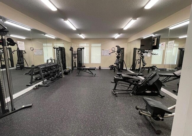 Building Photo - 617 Founders Dr