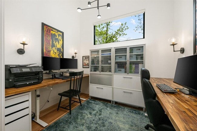 Building Photo - 73 Julius St