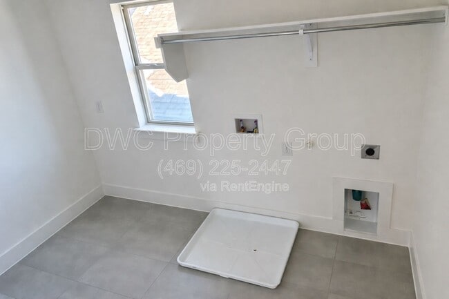 Building Photo - 1517 Kinglet Pl