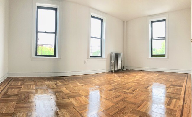 Building Photo - 114 Albemarle Rd