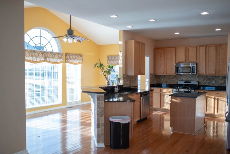 Building Photo - 2112 Lindsey Gabriel Dr