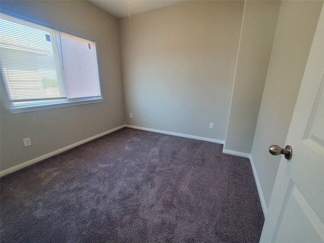 Building Photo - 1176 Rd 5102